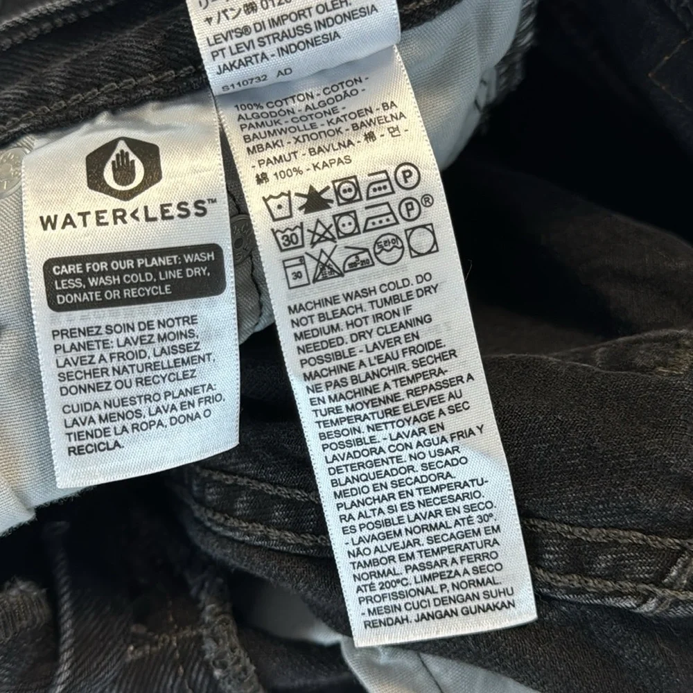 Levi’s 501 High Rise Original Fit Distressed Denim Jean Shorts Wise Up Black - Picture 15 of 16